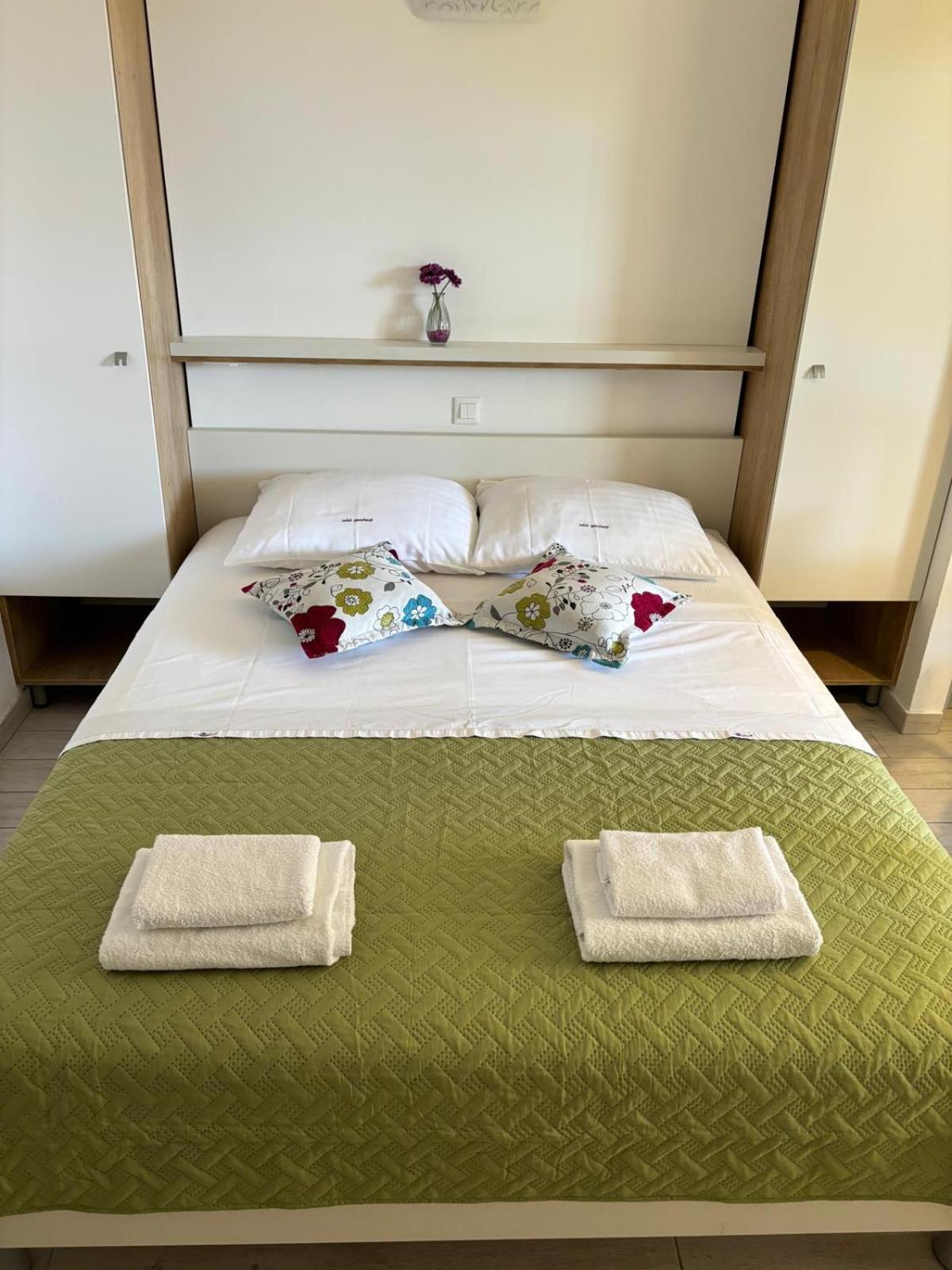 Apartmani Adria 2 Baška Voda Zewnętrze zdjęcie