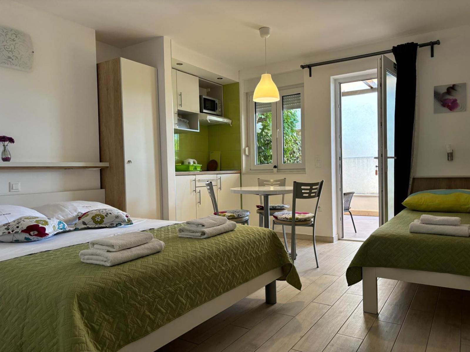 Apartmani Adria 2 Baška Voda Zewnętrze zdjęcie
