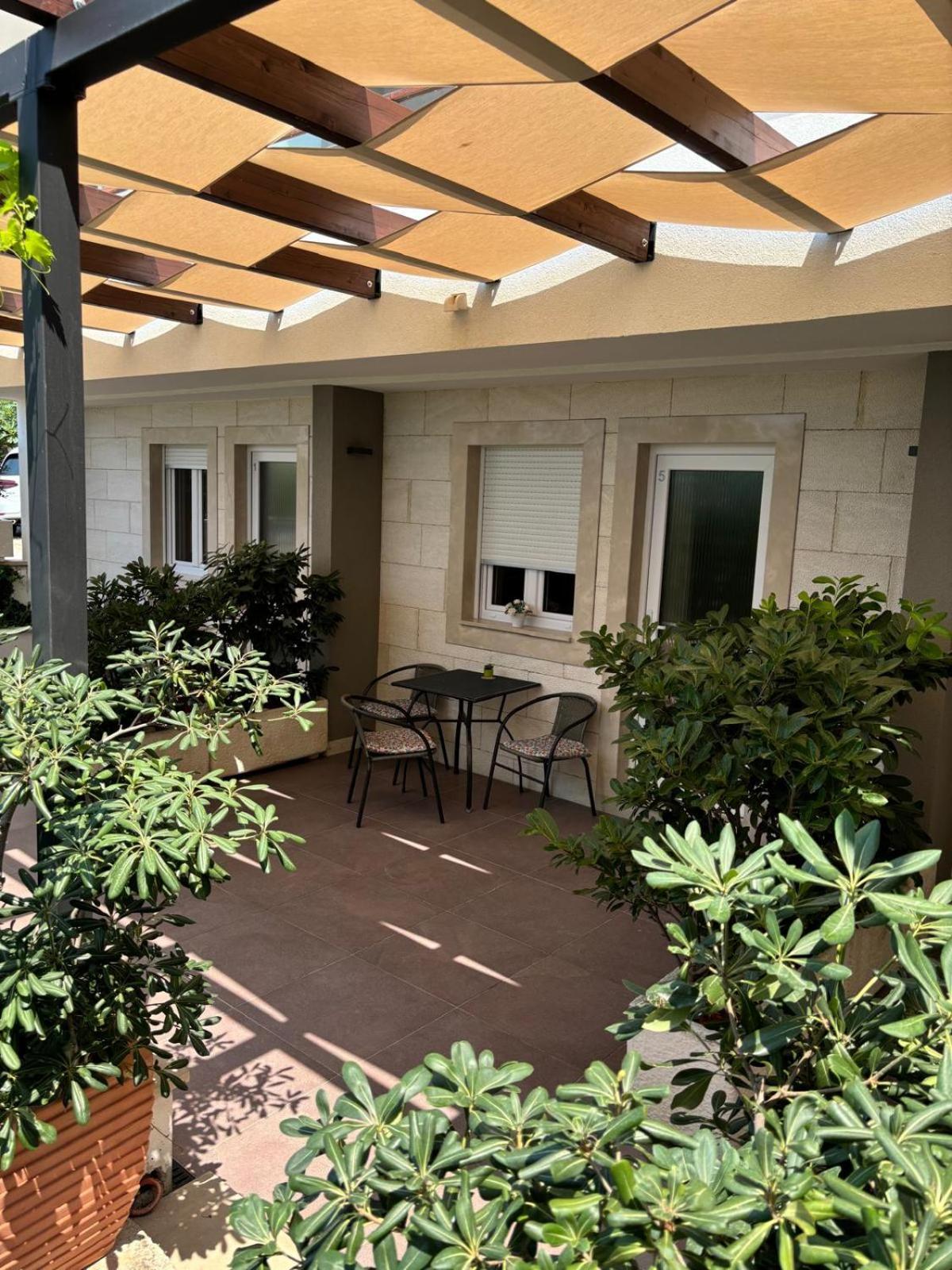 Apartmani Adria 2 Baška Voda Zewnętrze zdjęcie